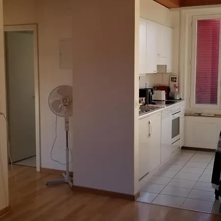 Hsh Weber - 2 Bedroom With Office, Salon And Kitchen In By Hsh Serviced Apartamento Berna