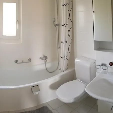 Hsh Weber - 2 Bedroom With Office, Salon And Kitchen In By Hsh Serviced Lägenhet Bern