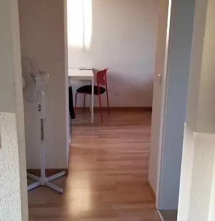 Lägenhet Hsh Weber - 2 Bedroom With Office, Salon And Kitchen In By Hsh Serviced Bern