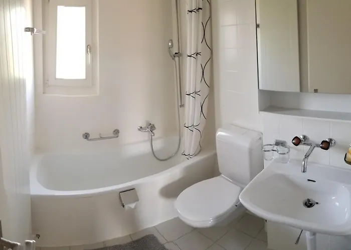 Hsh Weber - 2 Bedroom With Office, Salon And Kitchen In By Hsh Serviced 公寓 伯尔尼