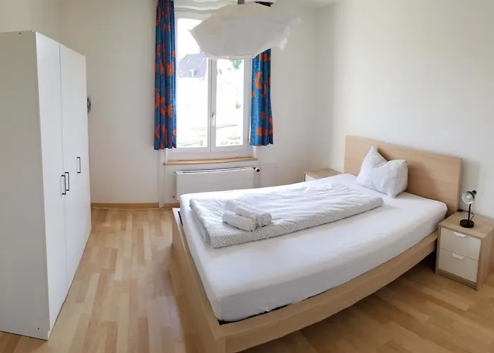 Hsh Weber - 2 Bedroom With Office, Salon And Kitchen In By Hsh Serviced 公寓